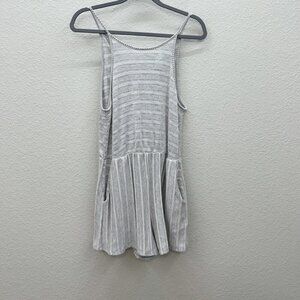 Caution to the Wind Gray White Knit Sleeveless Tank Romper w Pocket Womens Large